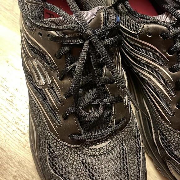 EUC Skechers Tone-ups Shape-ups Run Women’s Black and Grey Resalyte Sneakers 9 - Picture 3 of 9